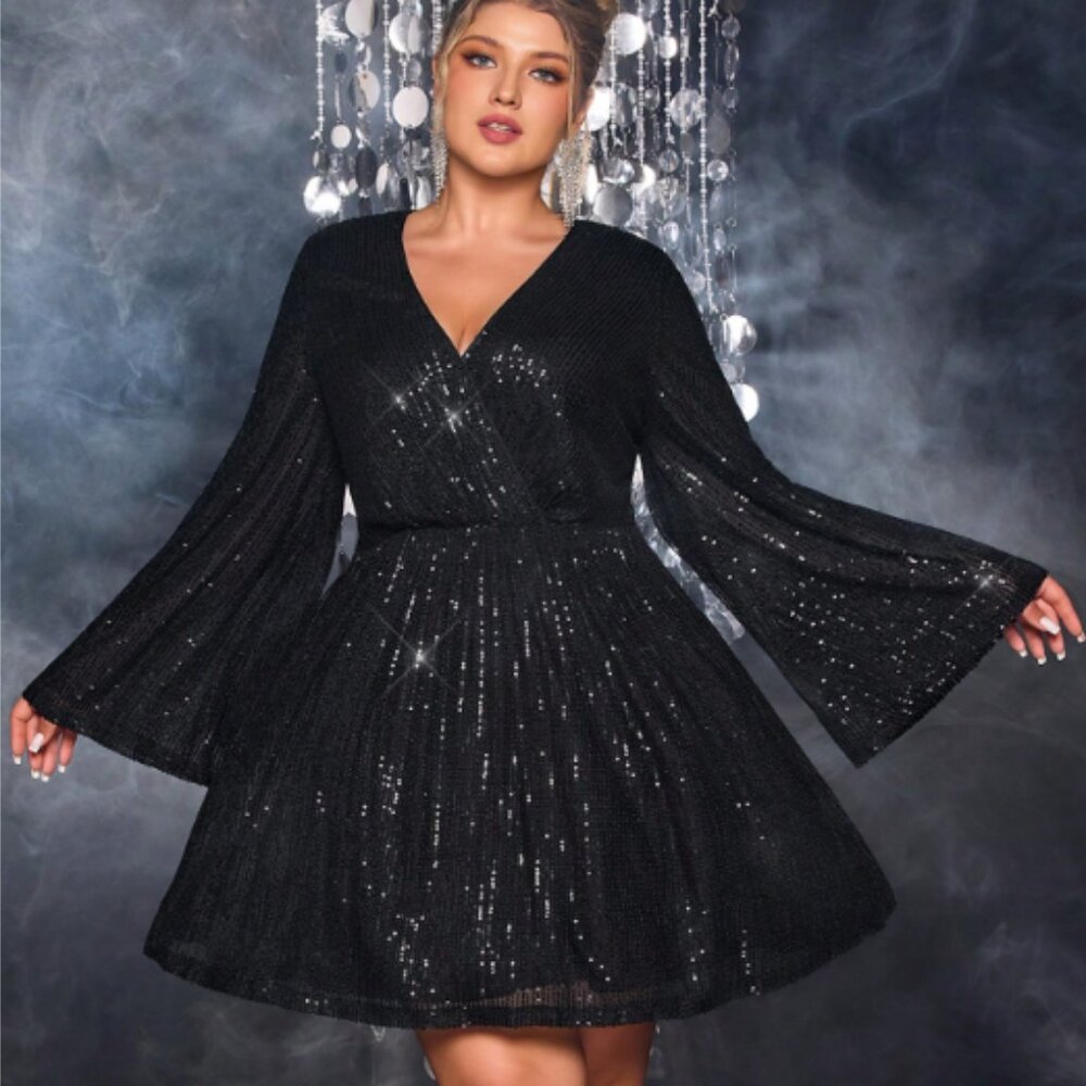 Sequined Criss-Cross V-Neck Draped Flare Sleeve Dress - Black (XXL)
